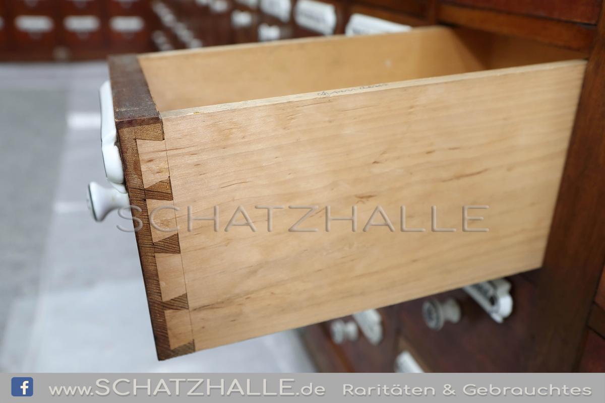 Original antike Ladeneinrichtung alte APOTHEKE Apothekerschrank